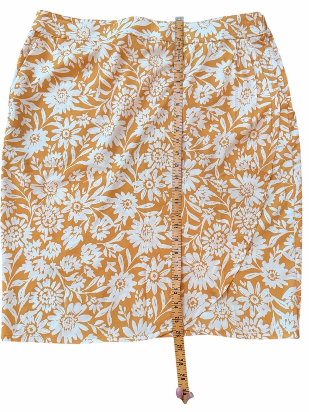 NEW Ripskirt Hawaii Saffron Sun Gold and White Floral Print Wrap Skirt XXL - Picture 9 of 10